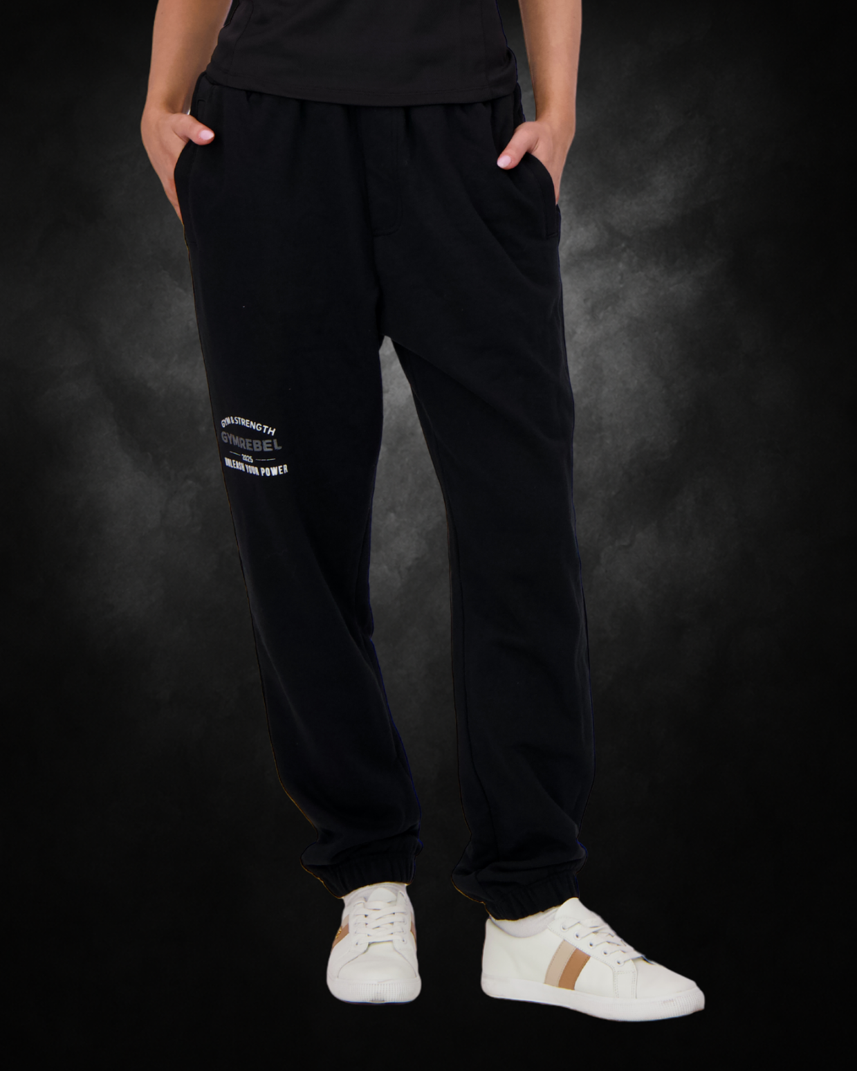 essential jogger | front