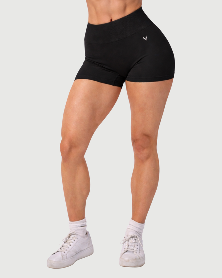 black | Curve Seamless Shorts | front