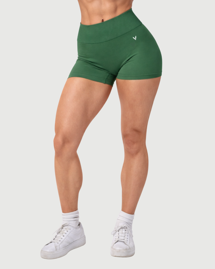 green | Curve Seamless Shorts | front