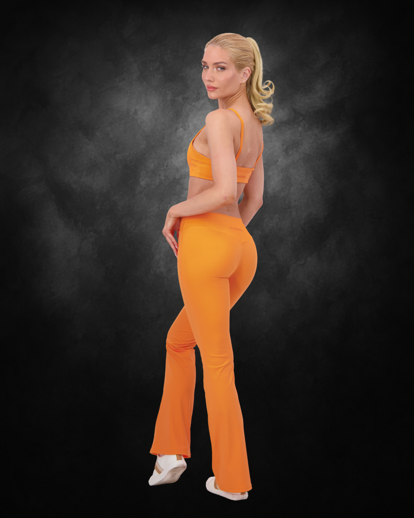 Orange | Pumping Flared Pants | Back