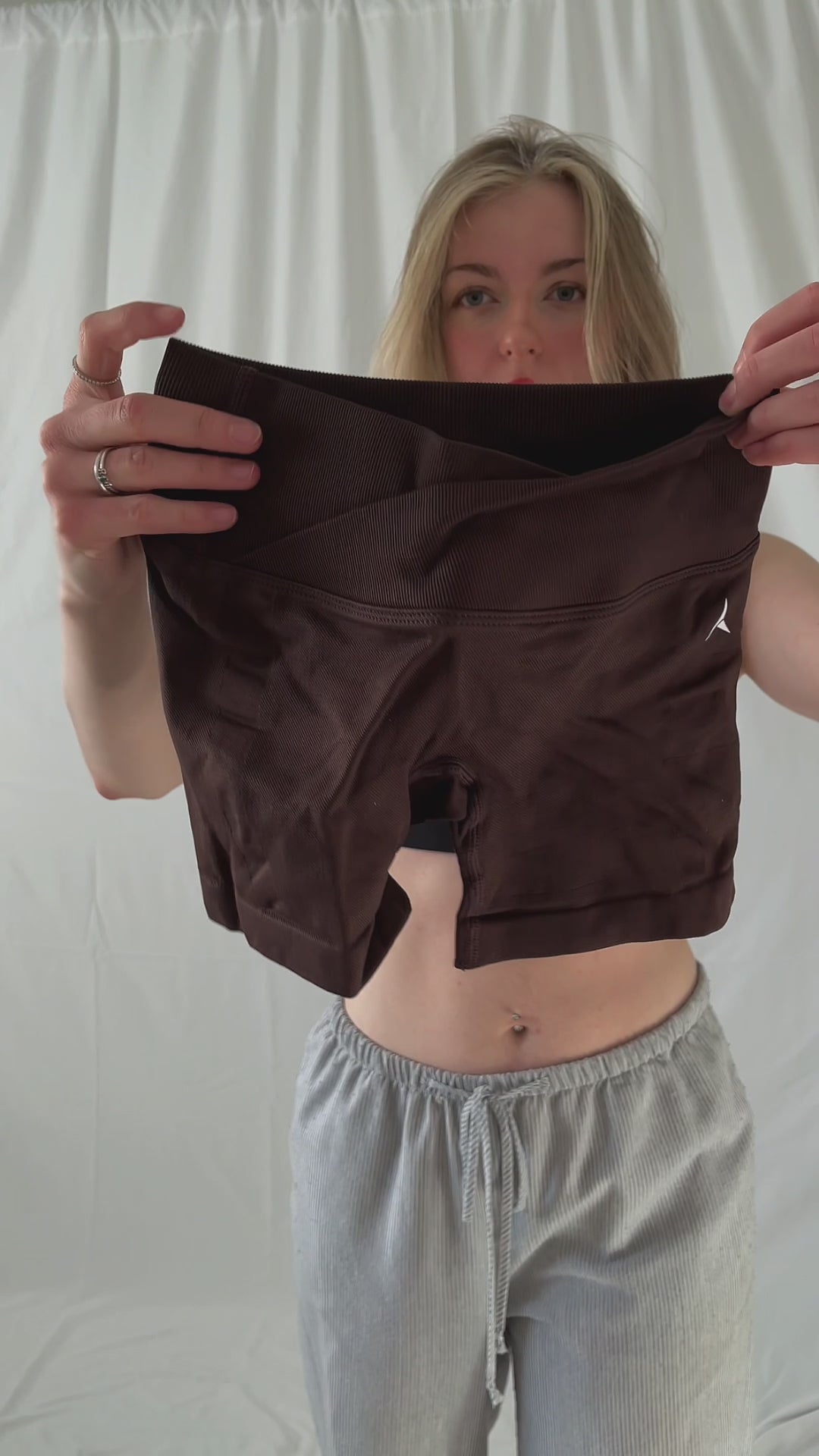 chocolate | performance shorts | back