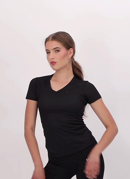 slim fit tshirt video