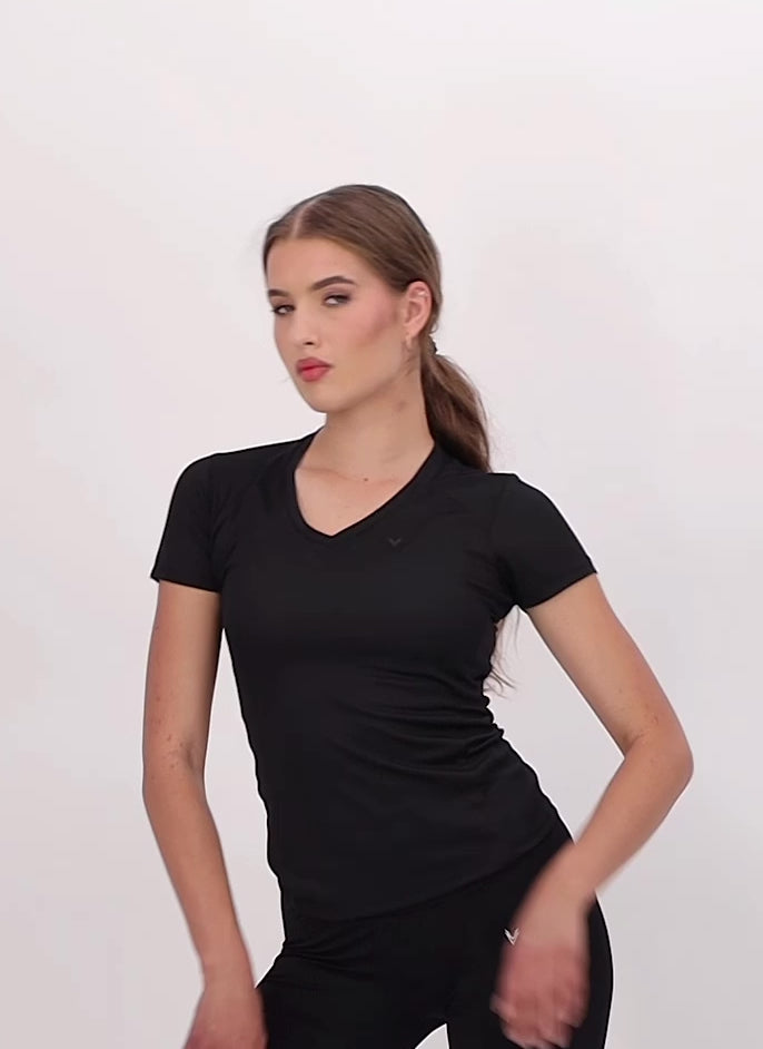 slim fit tshirt video